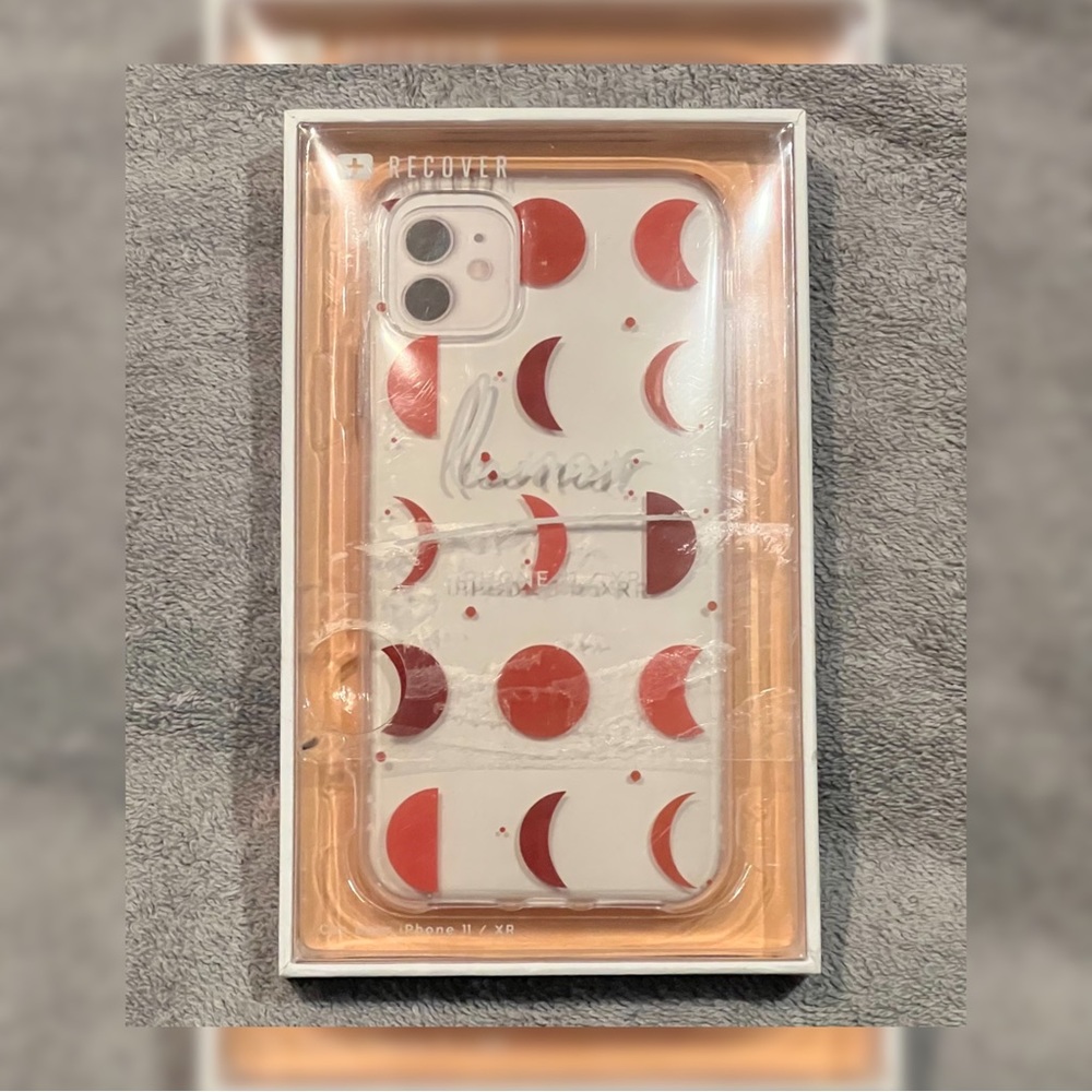 UO MOONS IPHONE XR/11 CASE (Out of stock at Urban)